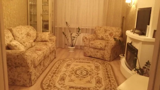 Набор мягкой мебели для гостиной «Рафаэль» в светлом интерьере